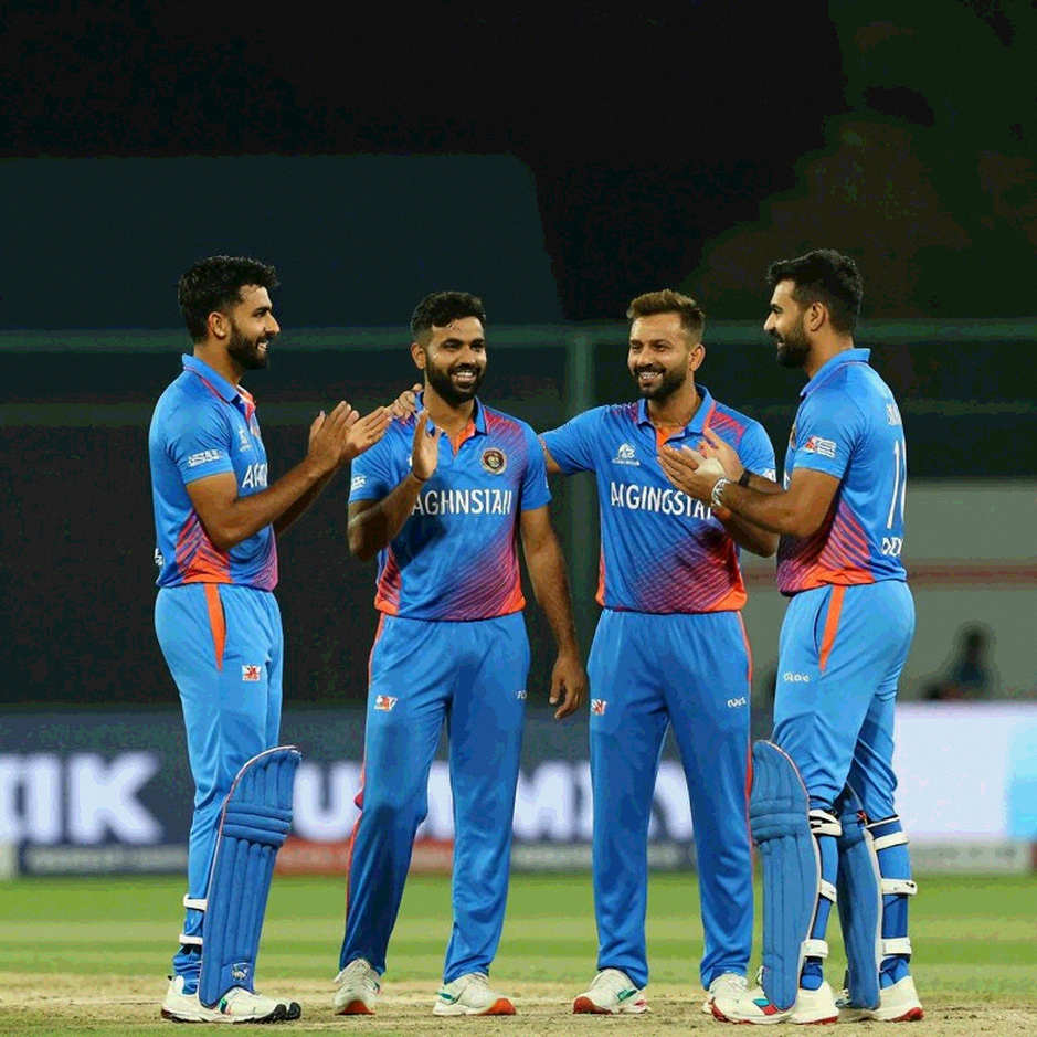 ষোলো উইকেটের কোলাহল, দুবাইয়ের তাপ আর এক পেসারের অসমাপ্ত রিদম