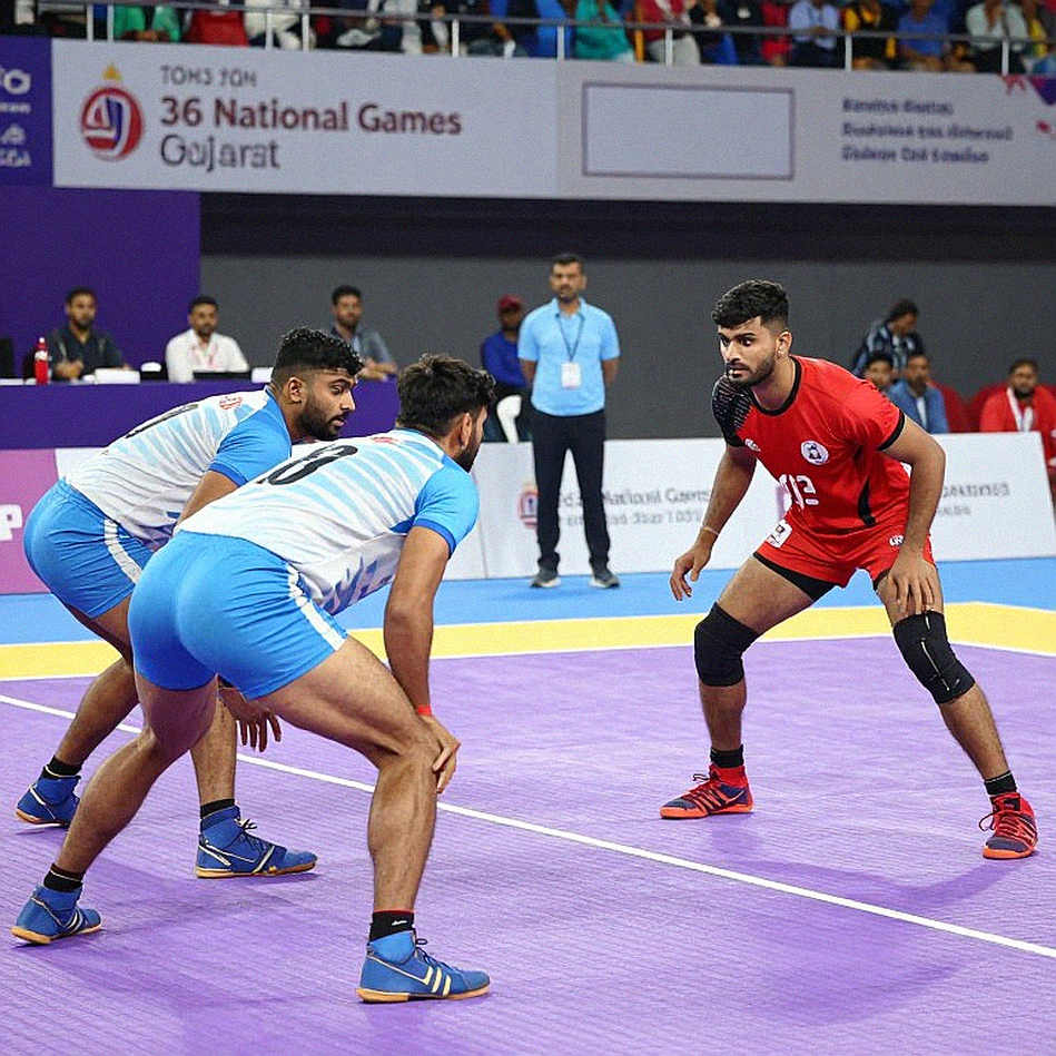 তিন খেলা, এক টেবিল: মার্কিন উচ্চ বিদ্যালয় ইস্পোর্টস চ্যাম্পিয়নশিপের ভেতরের গল্প